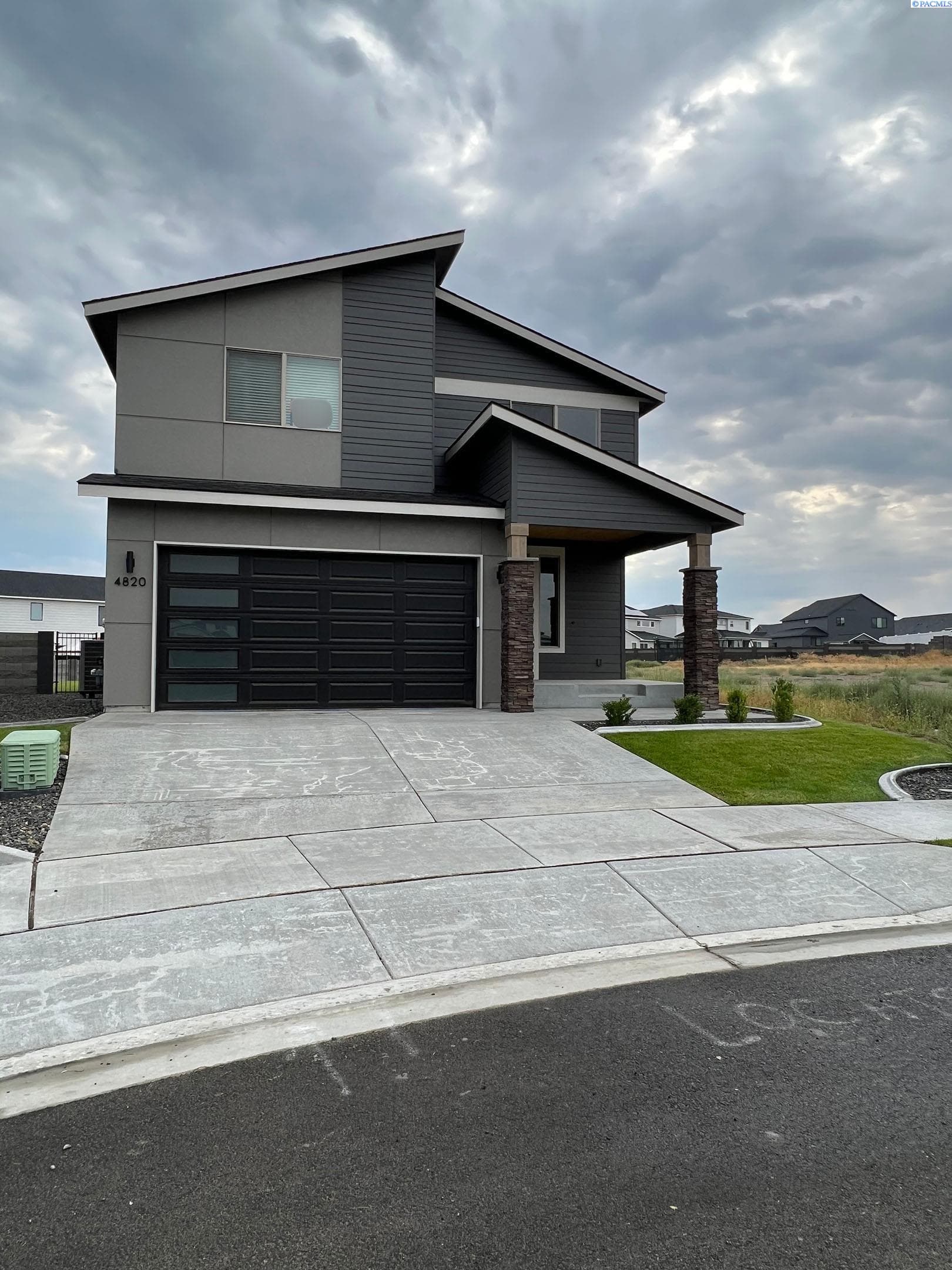 4820 Harlan Court — photo 1