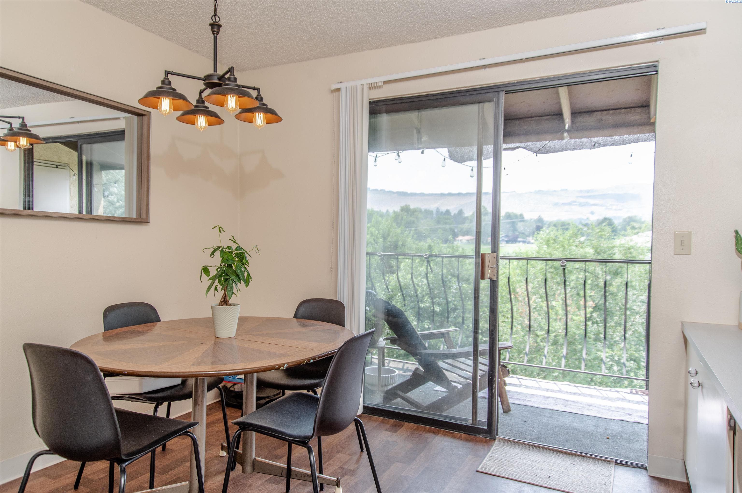 303 Gage Blvd, Unit 324