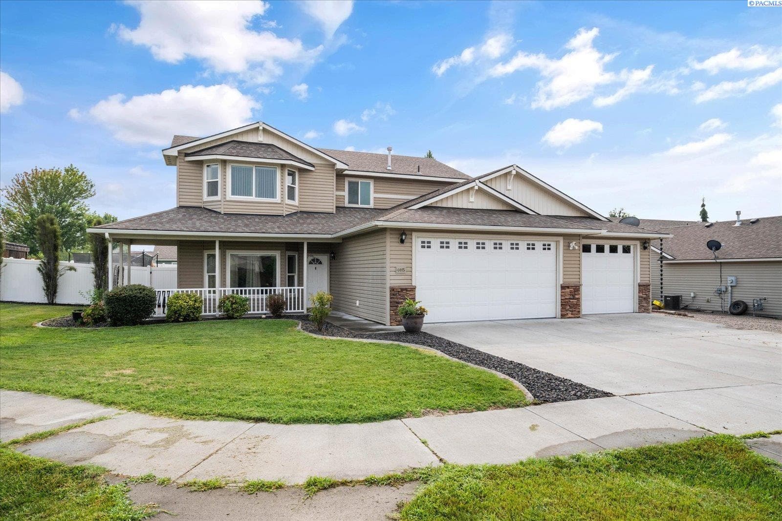 4015 Twilight Court — photo 1