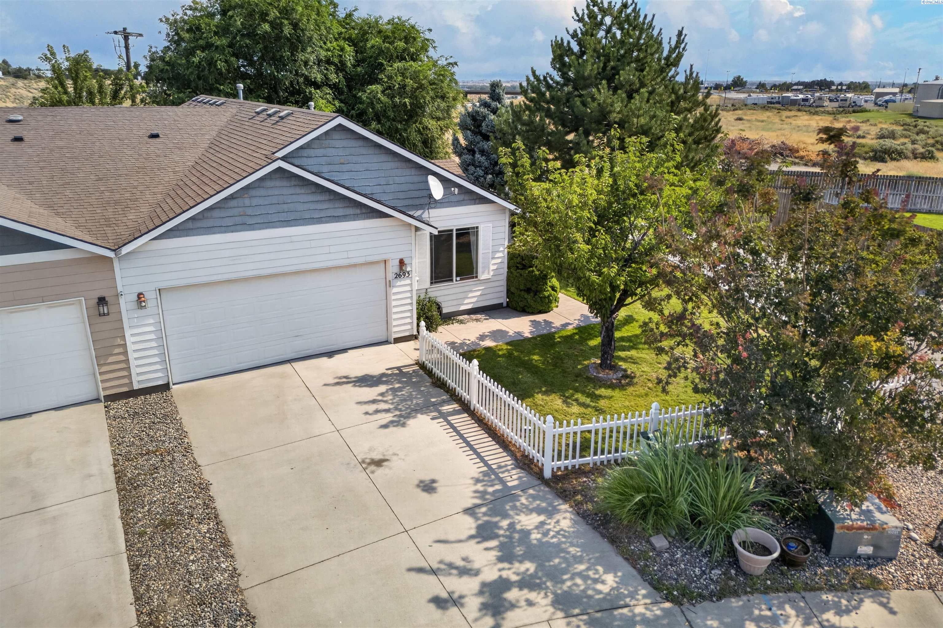 2693 Jason Loop — photo 1