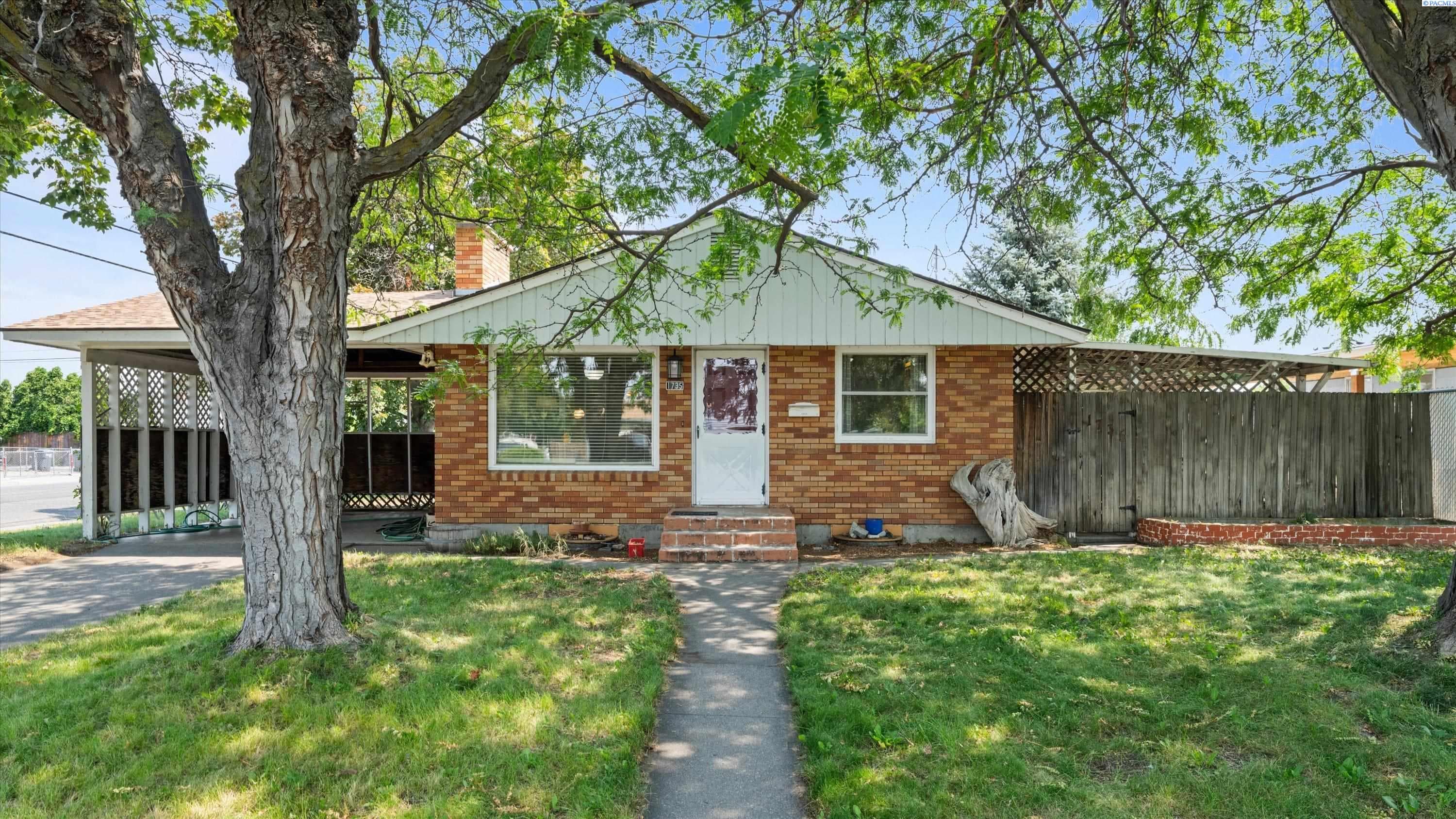 1735 18th Dr — photo 1