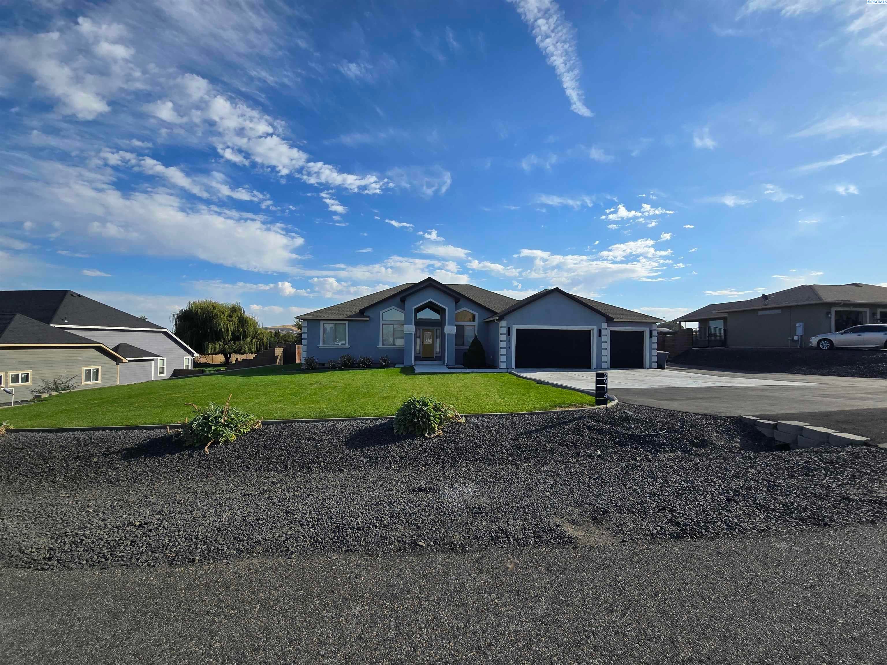 2914 Karlee Drive — photo 1