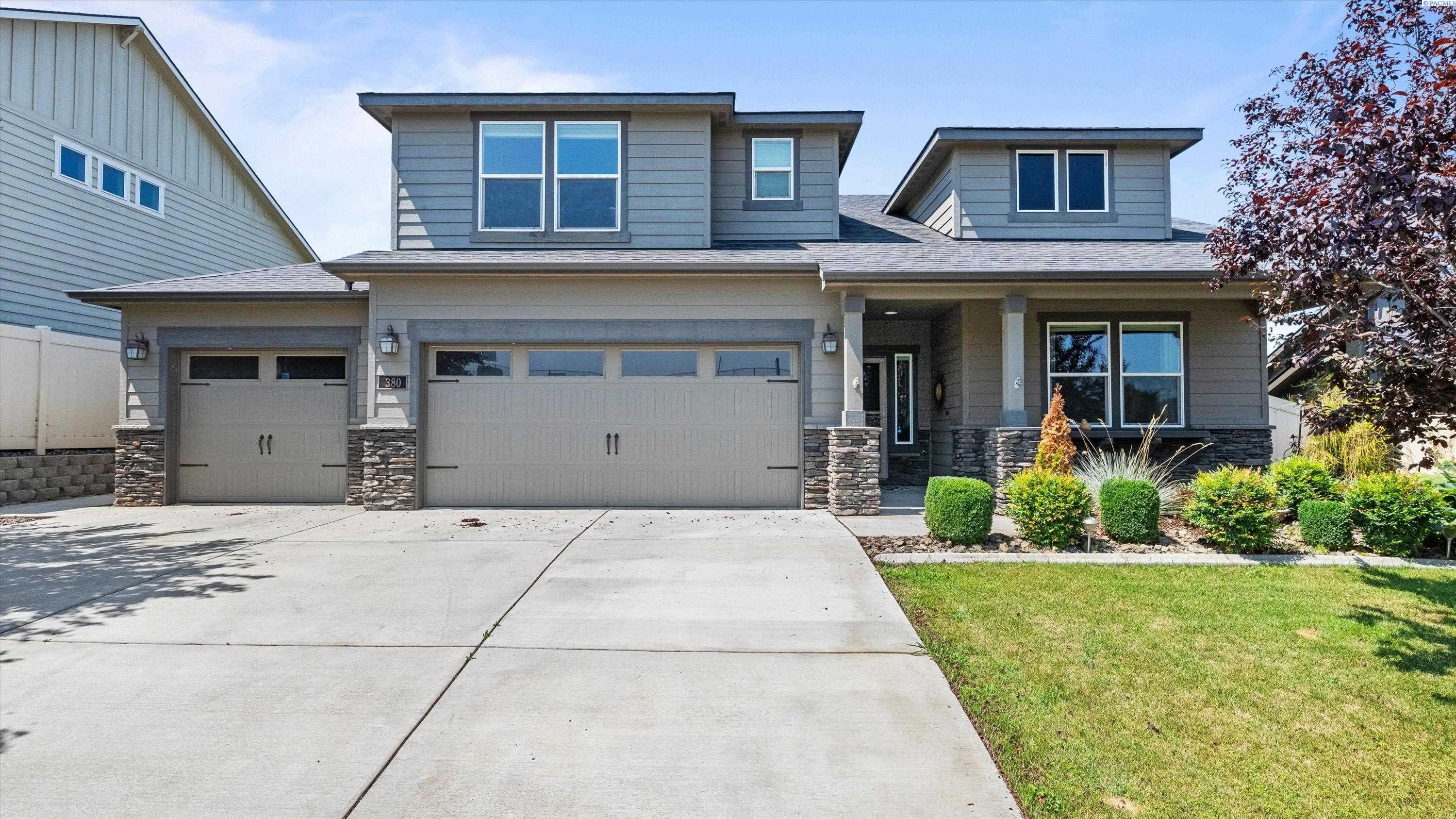 380 Wishkah — photo 1