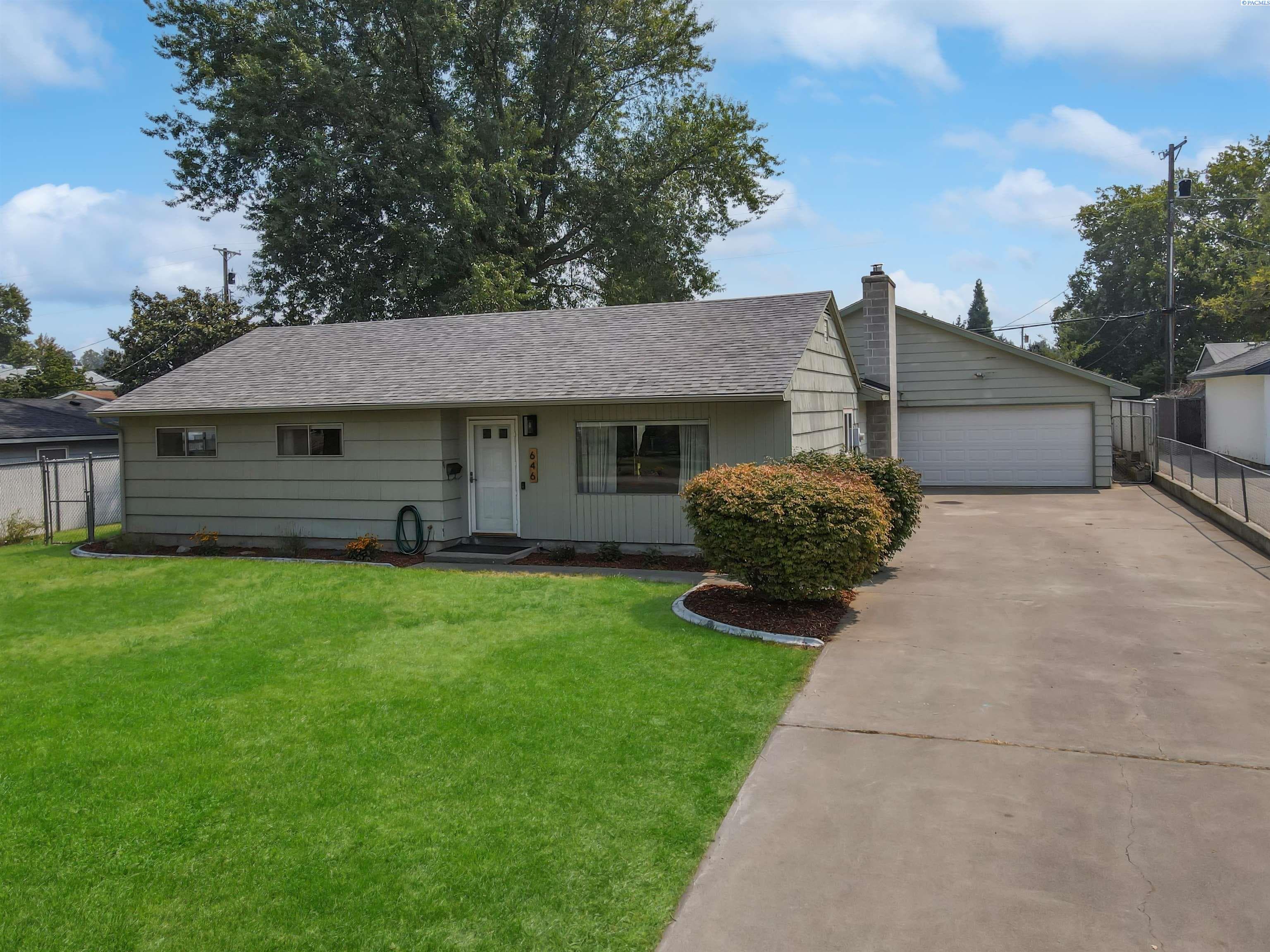 646 Cedar Avenue — photo 1