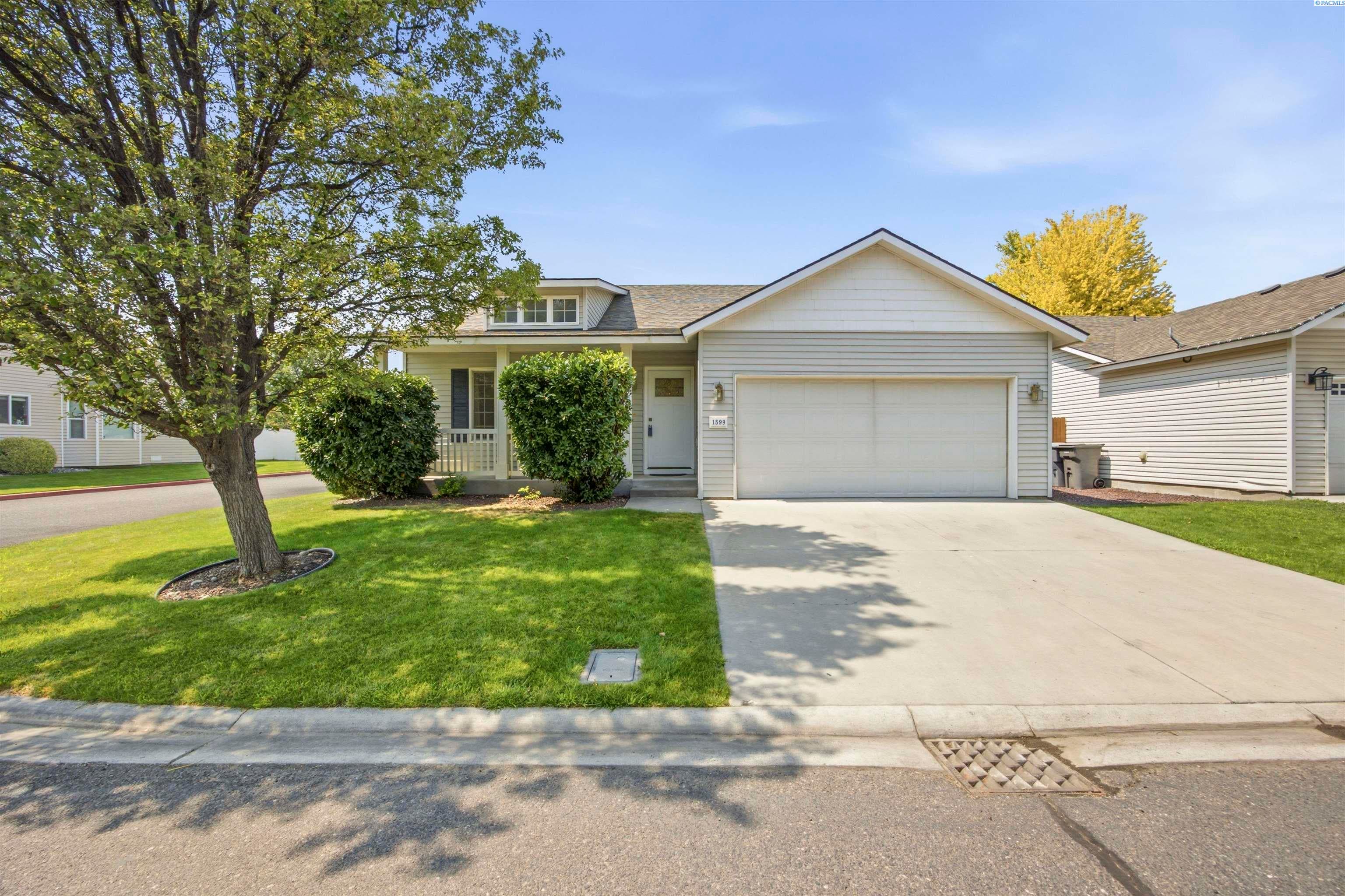 1599 Foxglove Avenue — photo 1