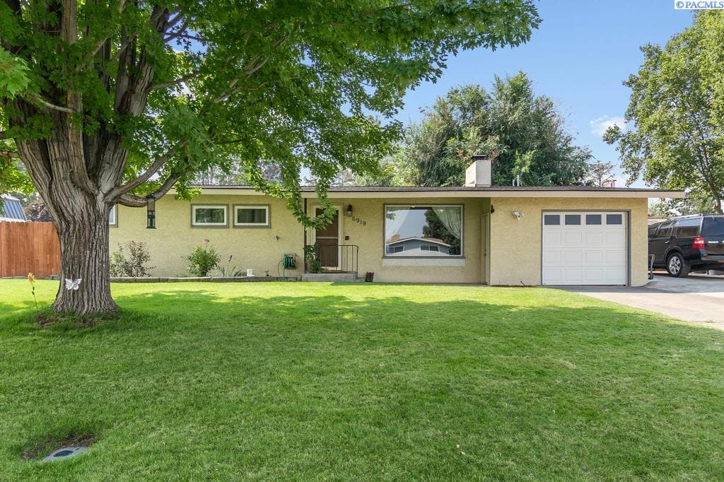 6919 Victoria Ave — photo 1