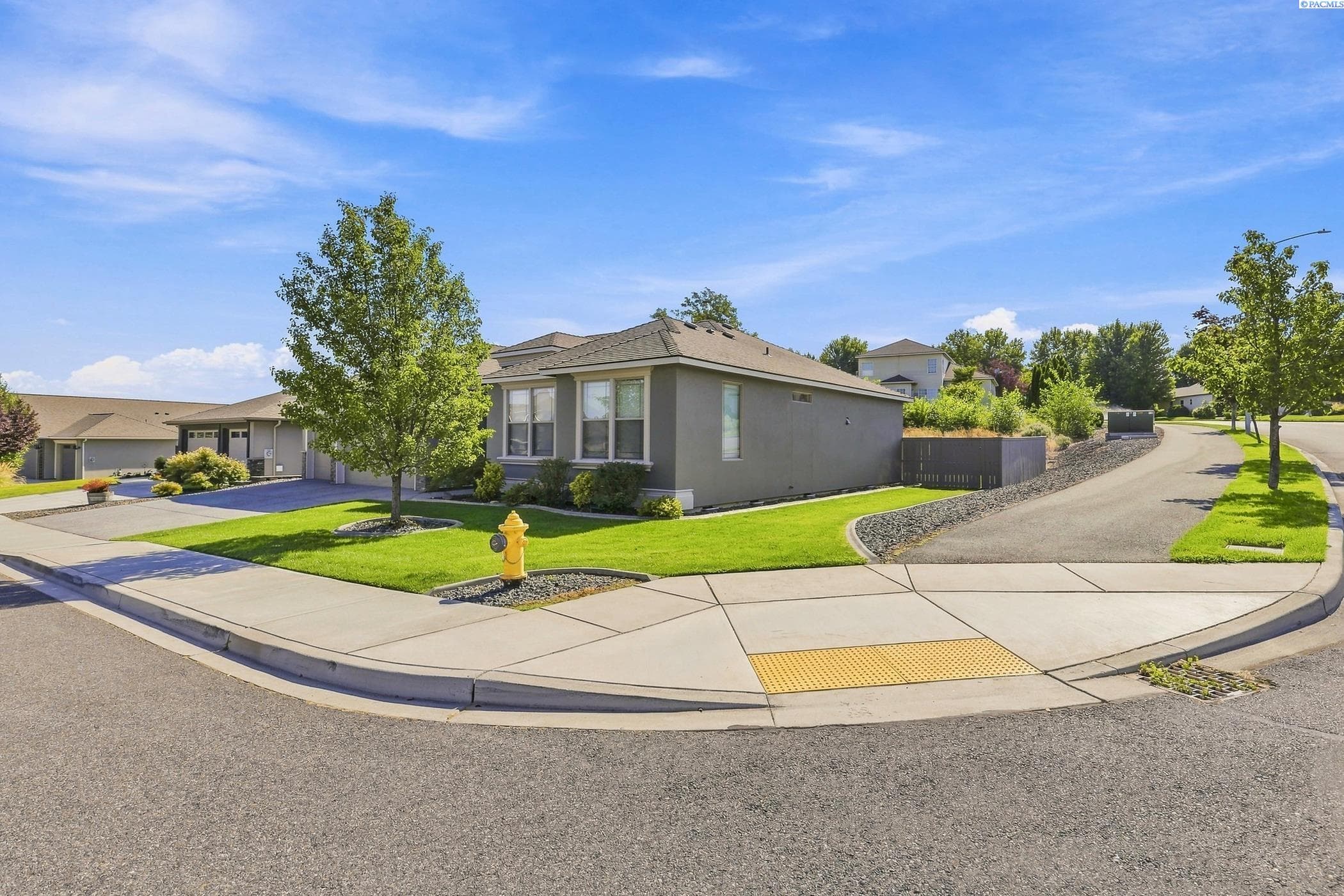 2640 Grayhawk Loop — photo 1