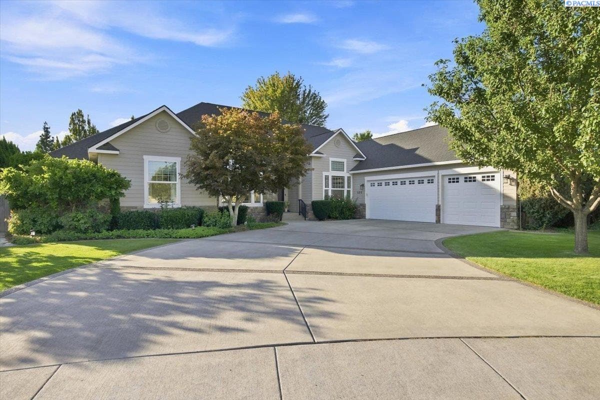496 Winesap Ct. — photo 1